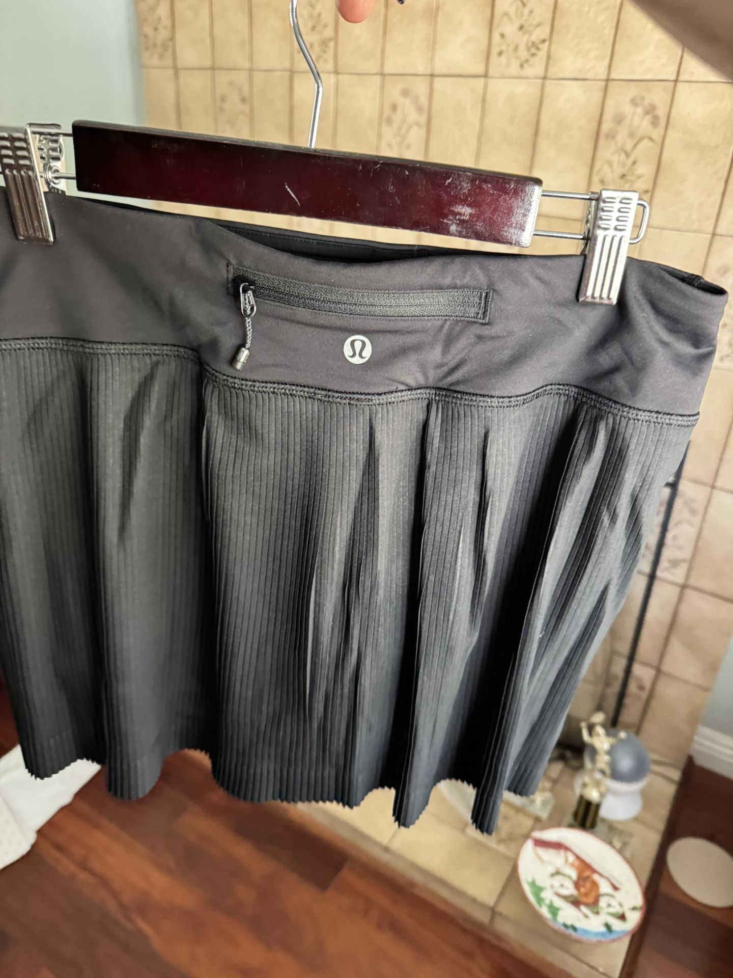 Like New Lululemon Skirt With Liner On It.