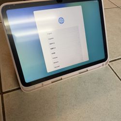 Apple iPad Air (A16) – 128GB – Like New