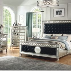 Stunning And Elegant Five Piece Bedroom Furniture Set!