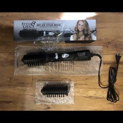 BRAND NEW 360° SPINNING BARREL BLOW DRYING STYLING TOOL