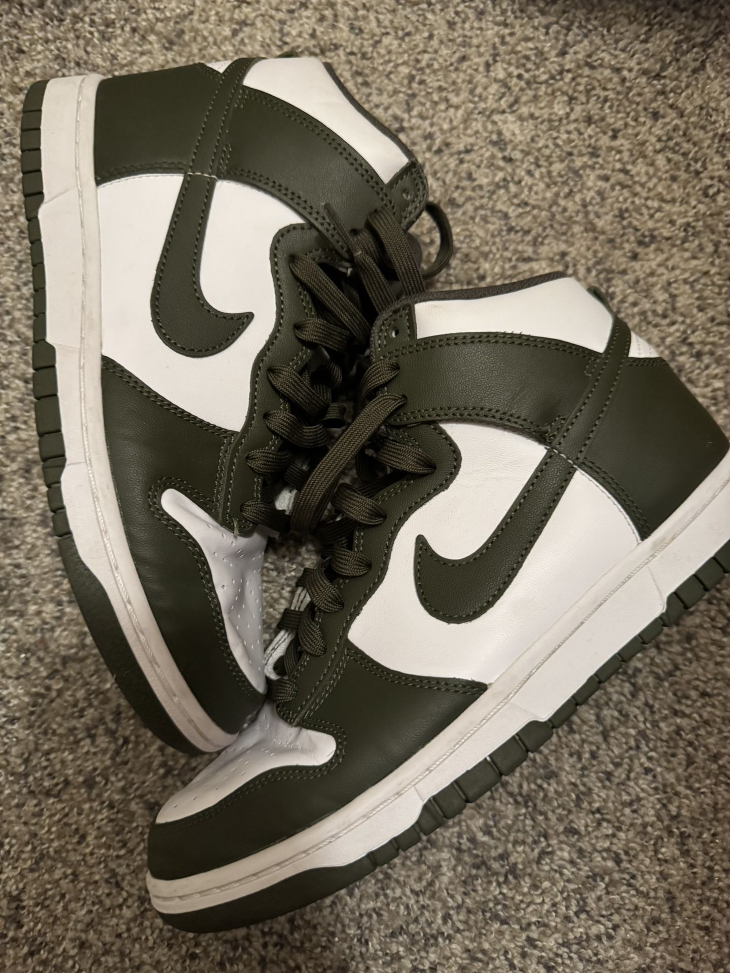 Nike Size 8 Men Used No Box