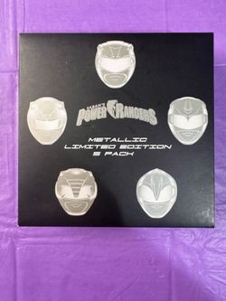 Power rangers Loot crate mini figures