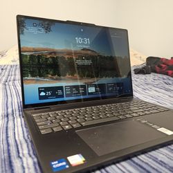 LENOVO YOGA 7 16IRL8