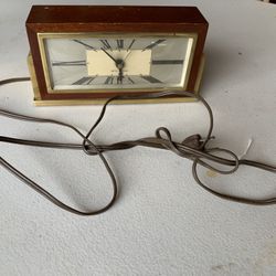 Vintage Working Electric Seth Thomas Clock