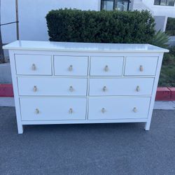 IKEA Hemnes 8 Drawers Dresser Excellent Condition 