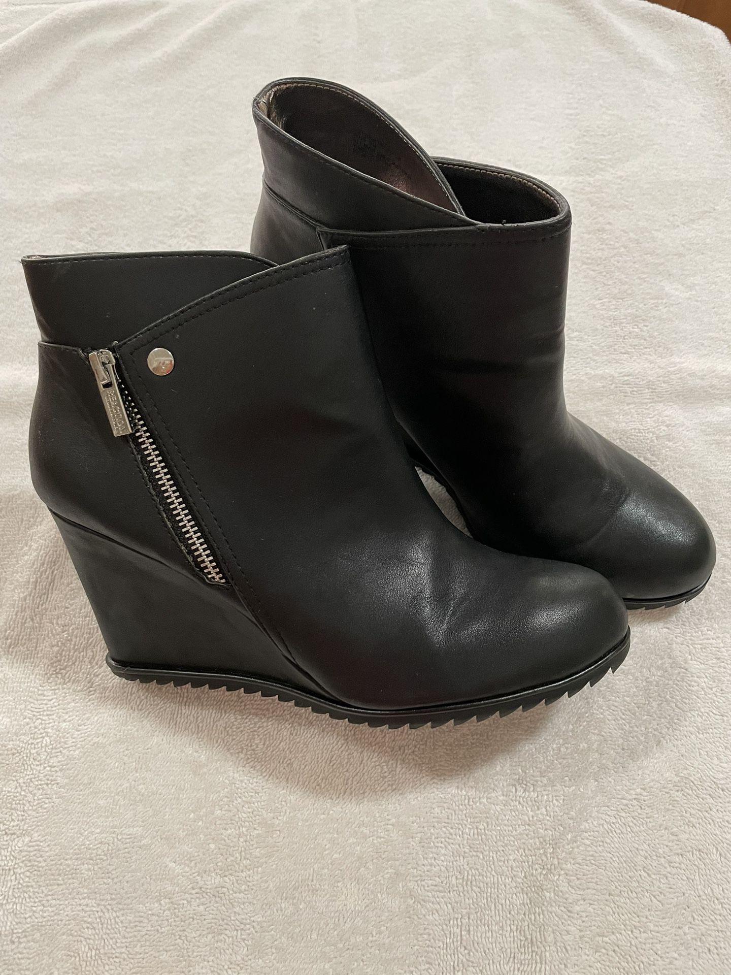 KENNETH COLE REACTION BOOT