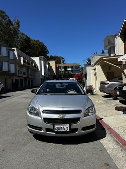 2012 Chevy Malibu. LOW MILES LCLEAN TITLE
