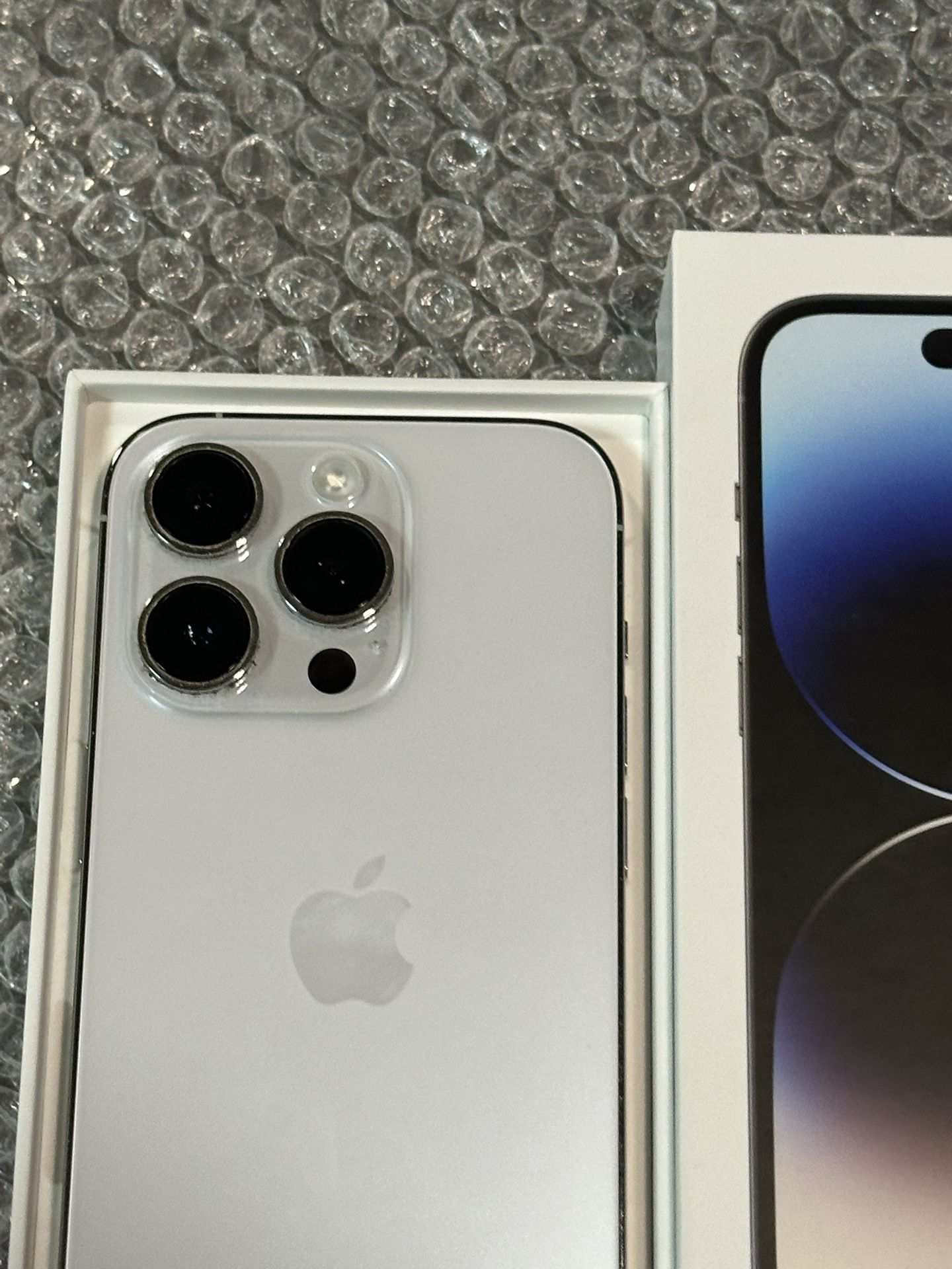 iPhone 14 PRO 512GB UNLOCKED with Original Box Like New