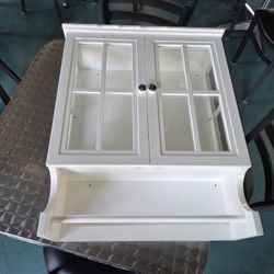 Wall Cabinet