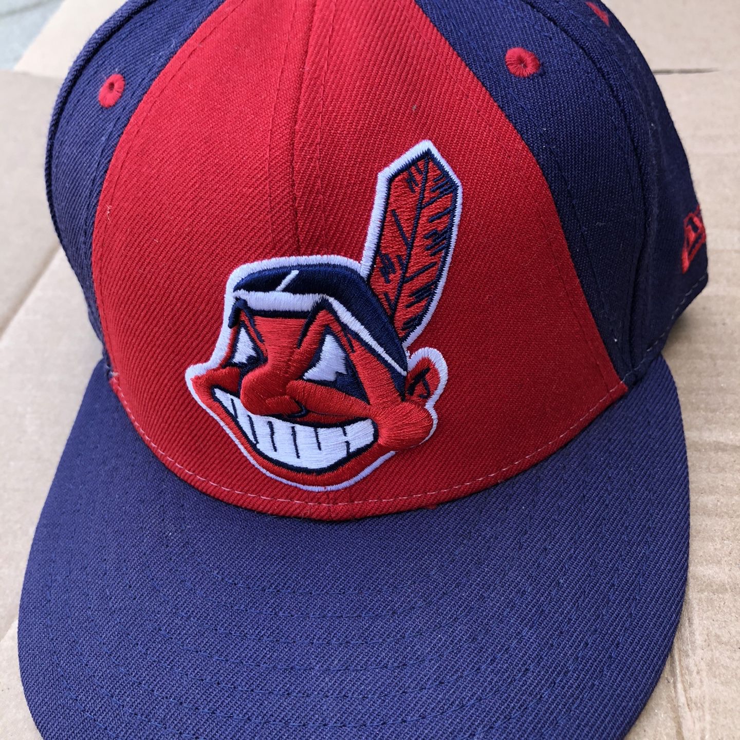 Autographed MLB Hat Cap Cleveland Indians 4 Signatures Size 6 3/4