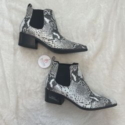 Brand New Snakeskin Ankle Booties 