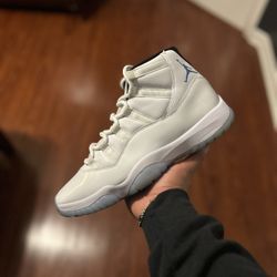 Jordan 11 Legend Blue Sz 9.5 