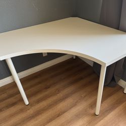 White Corner Desk