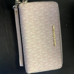 Pink Michael Kors Wallet 
