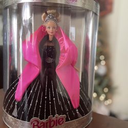 Special Edition Holiday Barbie 1998