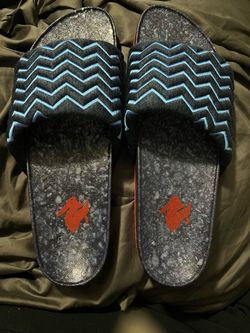 BRAND NEW IN BAG New in Package - Flecks Rad EZ Slide Blue w/ Red sole size 12 Men / 13 Women This is for a gorgeous pair of New in the Package - Flec