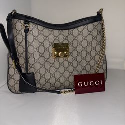 GUCCI GG Supreme Monogram Canvas Medium Padlock Shoulder Bag