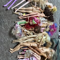 FREE DOLLS