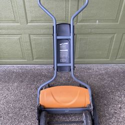 Fiskars Staysharp Max Reel Push Lawn Mower - 18" Cut Width