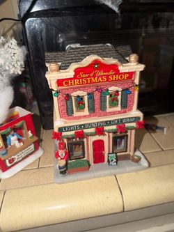 Star of Wonder Christmas Shop Village Building