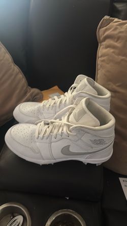 Men’s Jordan 1 football cleats size 10