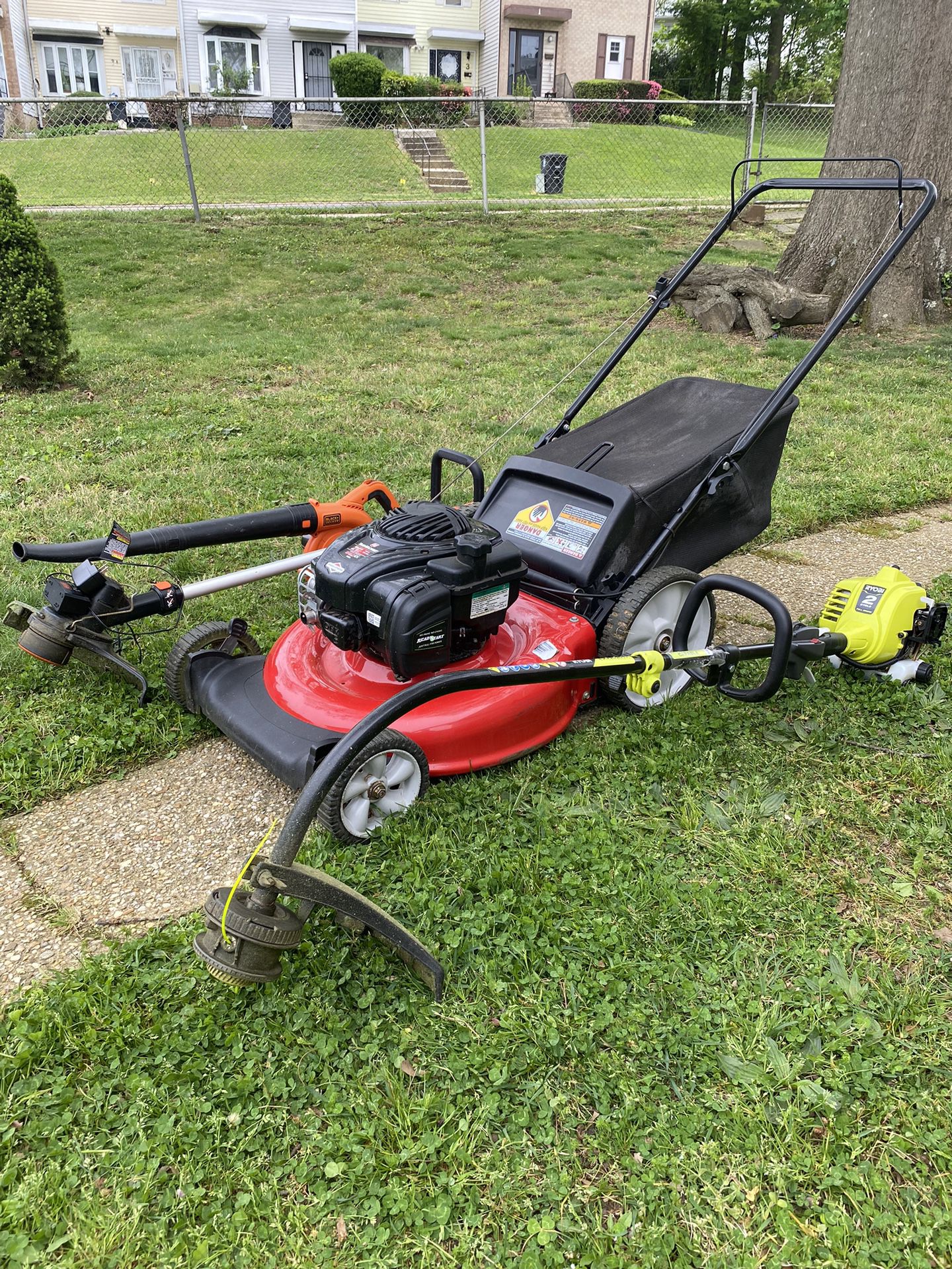 YardMachine Push Mower With Bag, Black+Decker Wacker And Blower With 40v Battery With Charger, Ryobi 2 Cycle Curve Wacker! Everything Works Great!