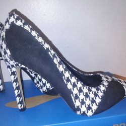 Size 9 NY &CO 👠 Heels