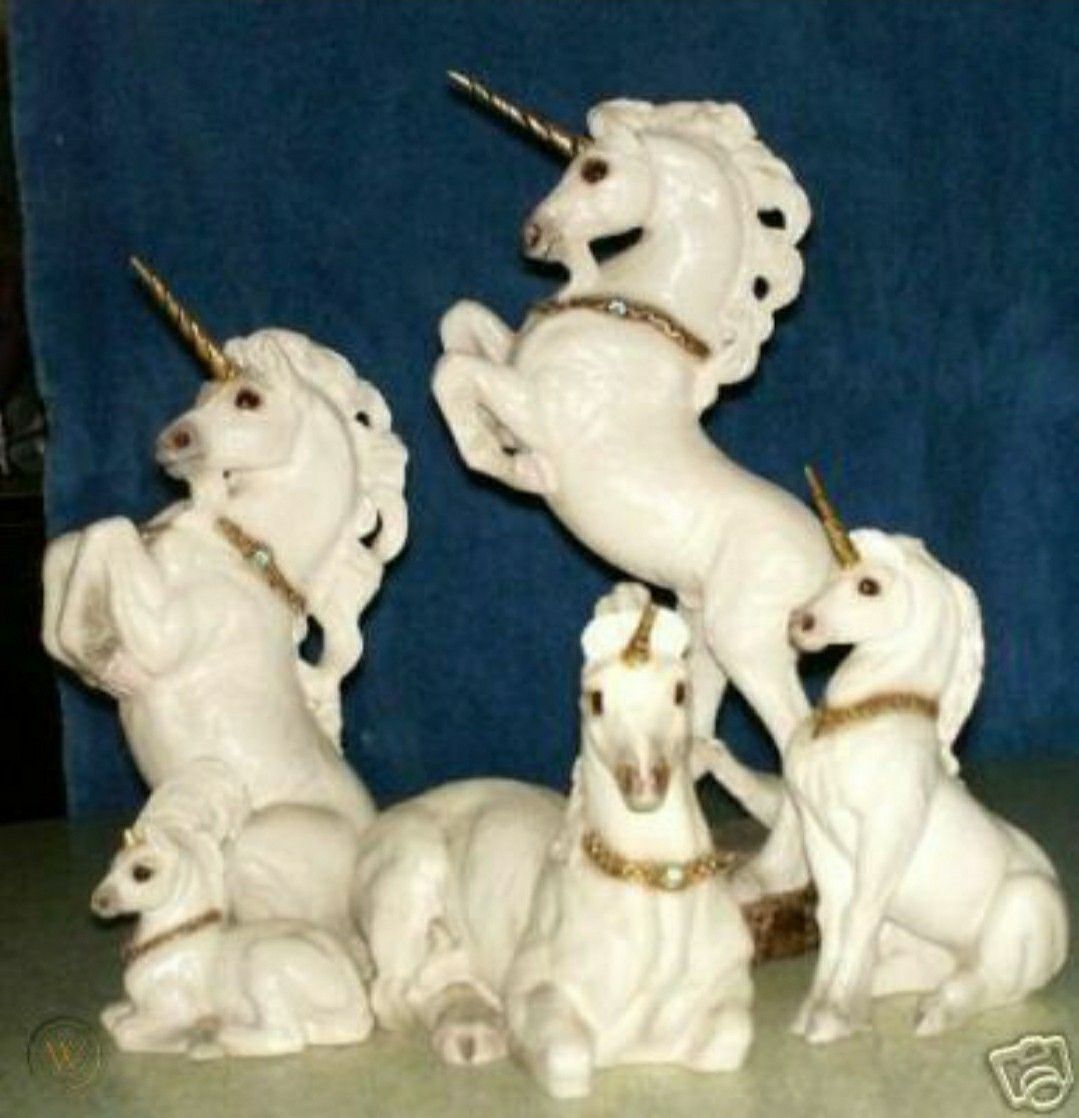 Windstone Editions Retired Family of 5 Unicorns by Melody Pena