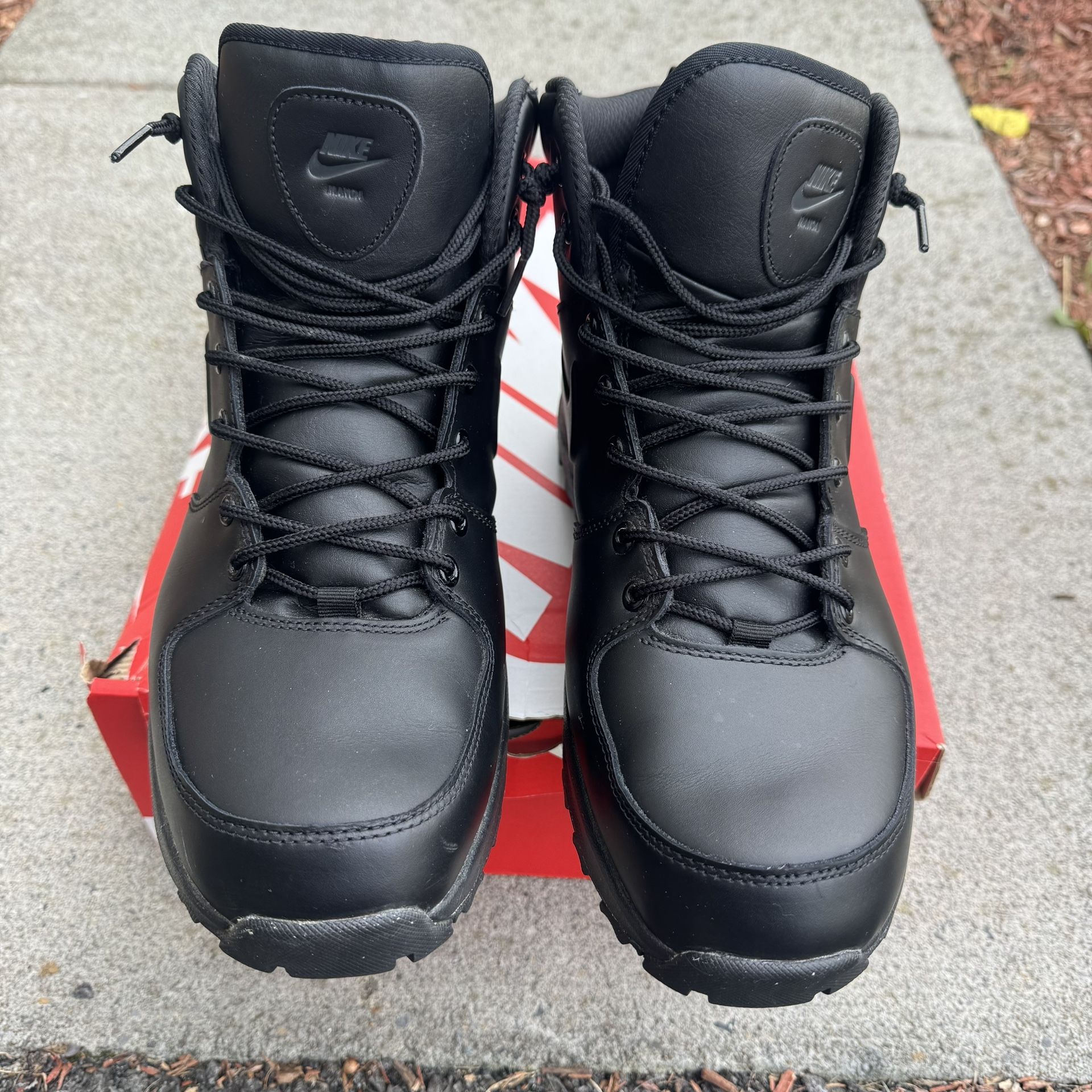 π€ Nike Manoa Leather Boots β Menβs Size 13 β $55