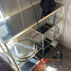 Mirrored Multi shelvedTable Gold Metal Like New Condition For 120