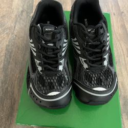 size 6 Black Bottega Orbit