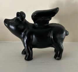 Vintage Cast Iron Flying Pig Doorstop Heavy Farmhouse Decor Paperweight 7x4.5x3.5