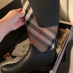Rain Boots 