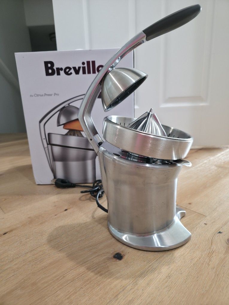 Breville 800CPXL Citrus Press Pro Juicer Machine, Brushed Stainless Steel