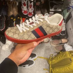 Gucci Ace GG Supreme Red