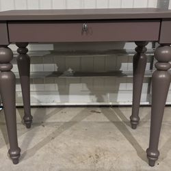 Vanity Table - Mauve