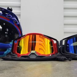 Bell Full Face Helmet With Two Goggles And Gloves