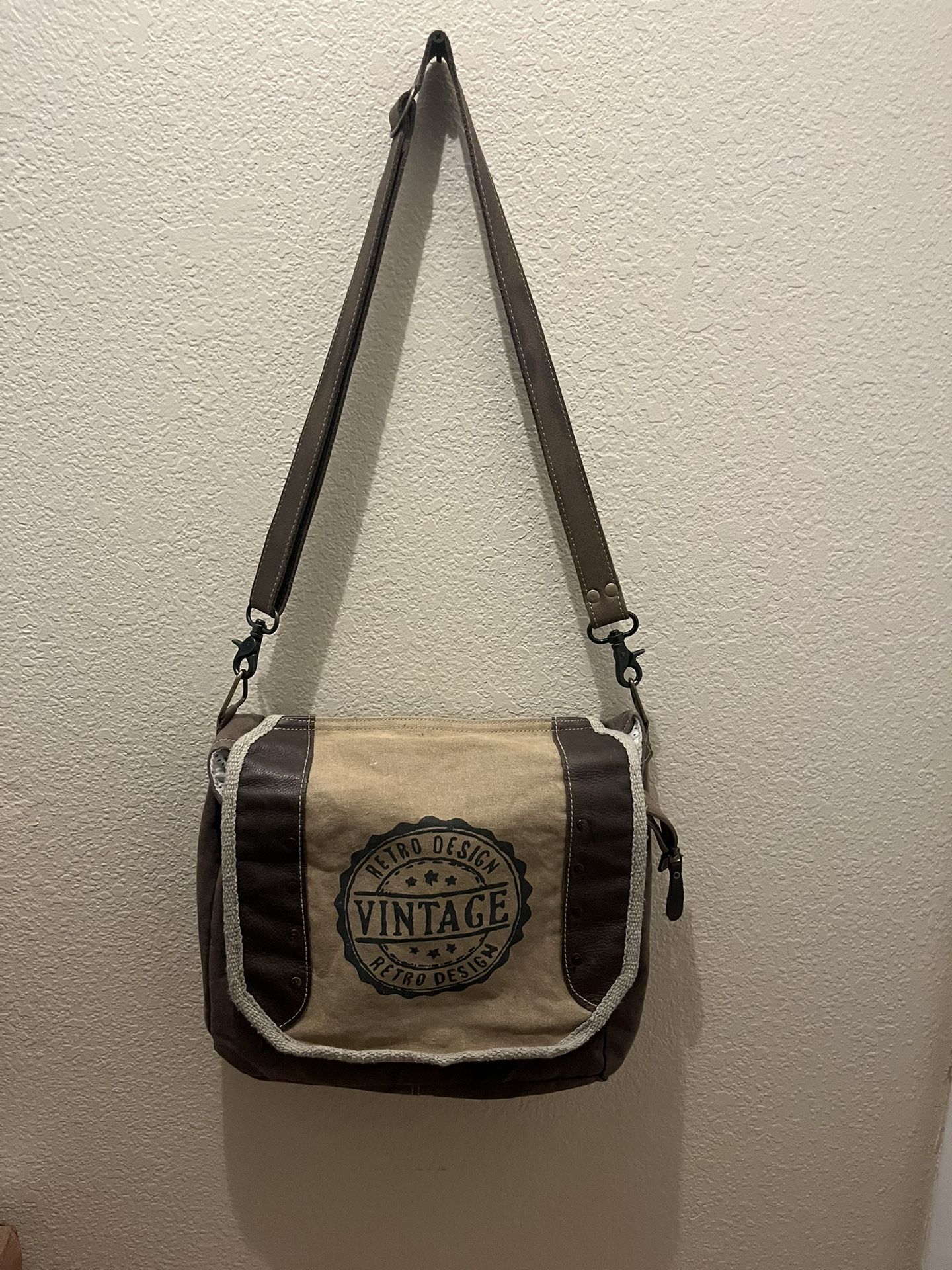 Crossbody Myra Bag