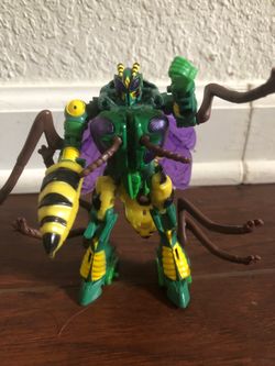 Transformers WFC Kingdom Waspinator