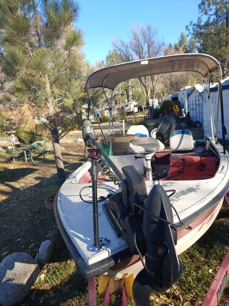 2007 16.5ft Aluminum Crestliner Fishhawk With Trailer