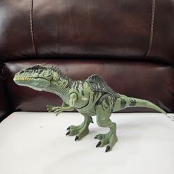 Jurassic World Dominion Strike 'N Roar Giganotosaurus Dinosaur Figure Works 21"