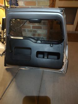 02-06 Honda CRv rear door