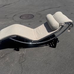 *PRICE NEGOTIABLE* Vintage Mid-Century Modern Le Corbusier Chaise Lounge