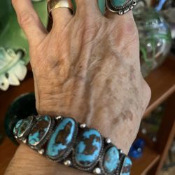 Vintage 20s To 40s Stunning Turquoise And Sterling Silver Navajo Cuff Bracelet