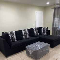 Black Comfortable Sectional With Ottoman ¡¡New In Stock!!