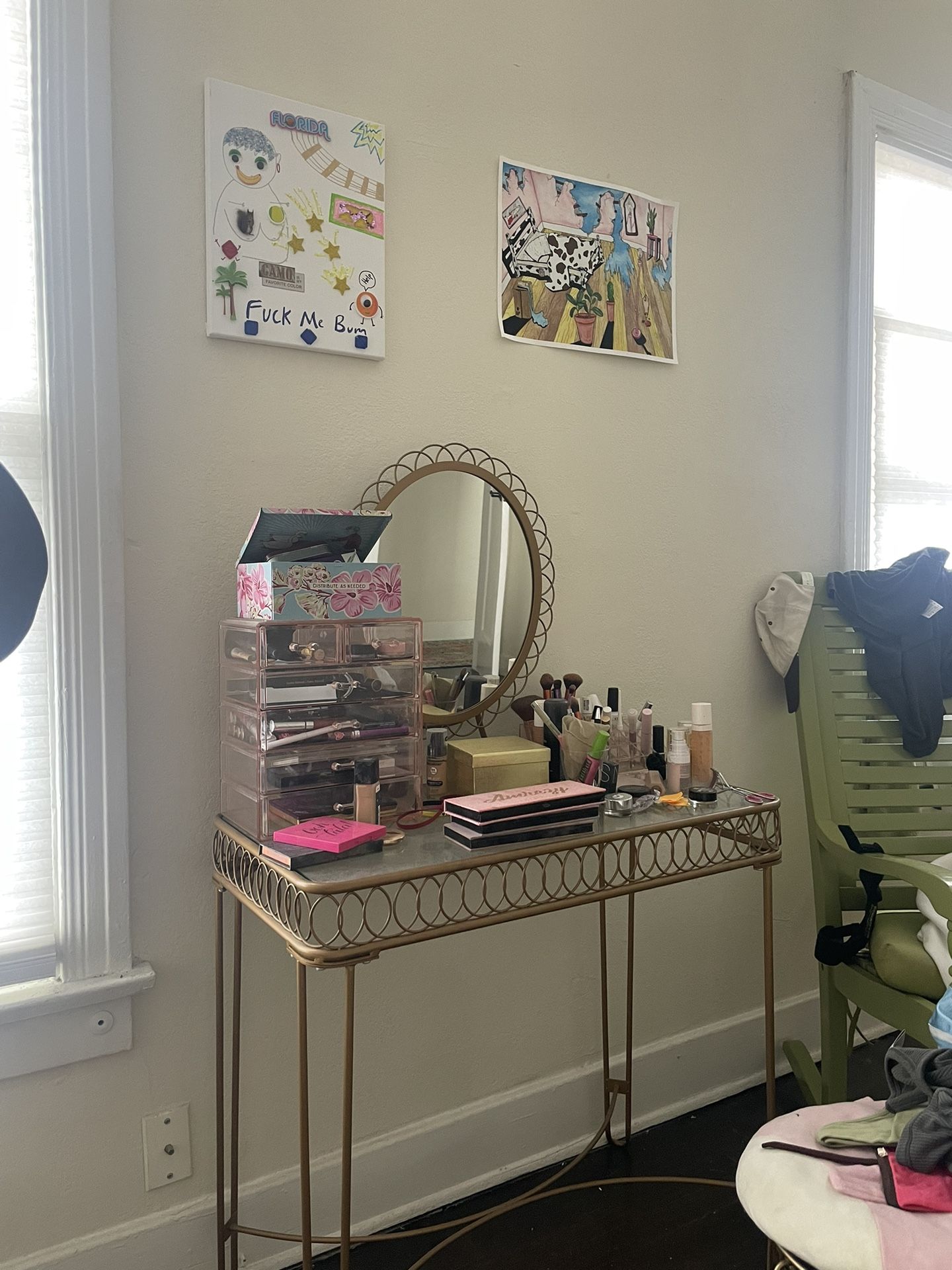 Urban Outfitters Vanity for Sale in Los Angeles, CA - OfferUp