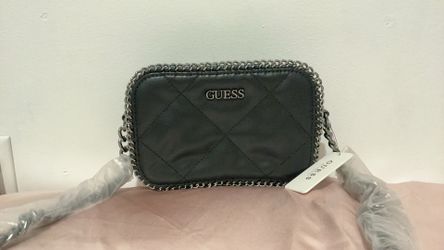 Brand new guess bag (black) (style QM83114)(size small luxery purse)