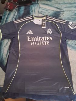 Soccer ⚽️ Jersey Real Madrid Size XL