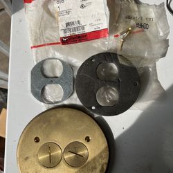 Wiremold Infloor SystemDuplex Brass Cover plate 5 1/2 Diameter