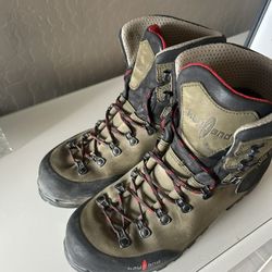 Kayland Mountaineering/hiking  Boots